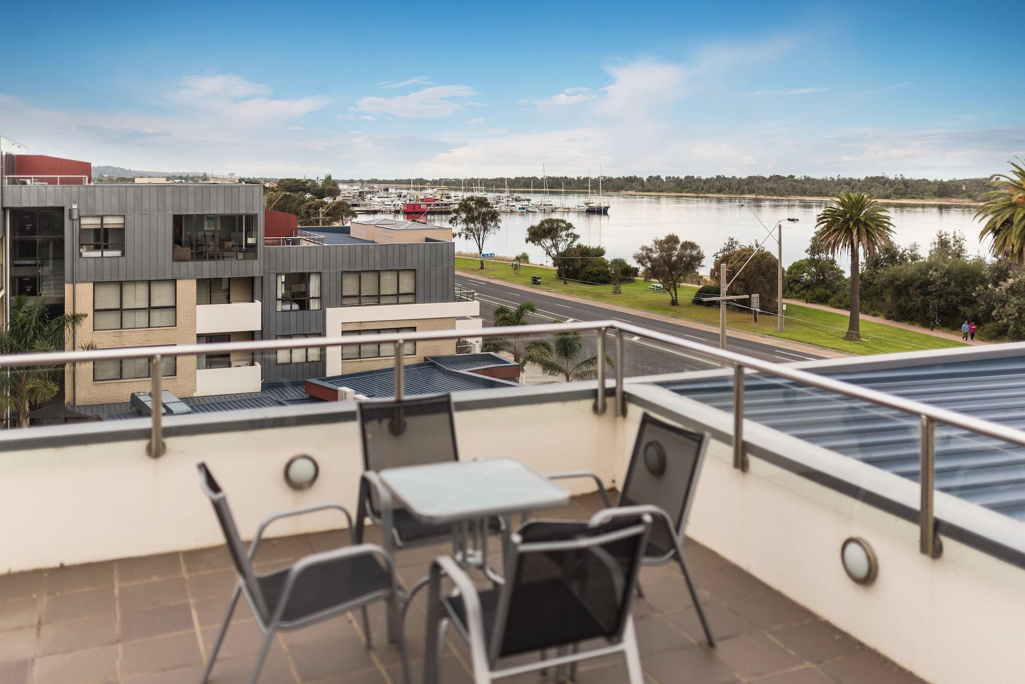 The Esplanade Resort And Spa Lakes Entrance Buitenkant foto