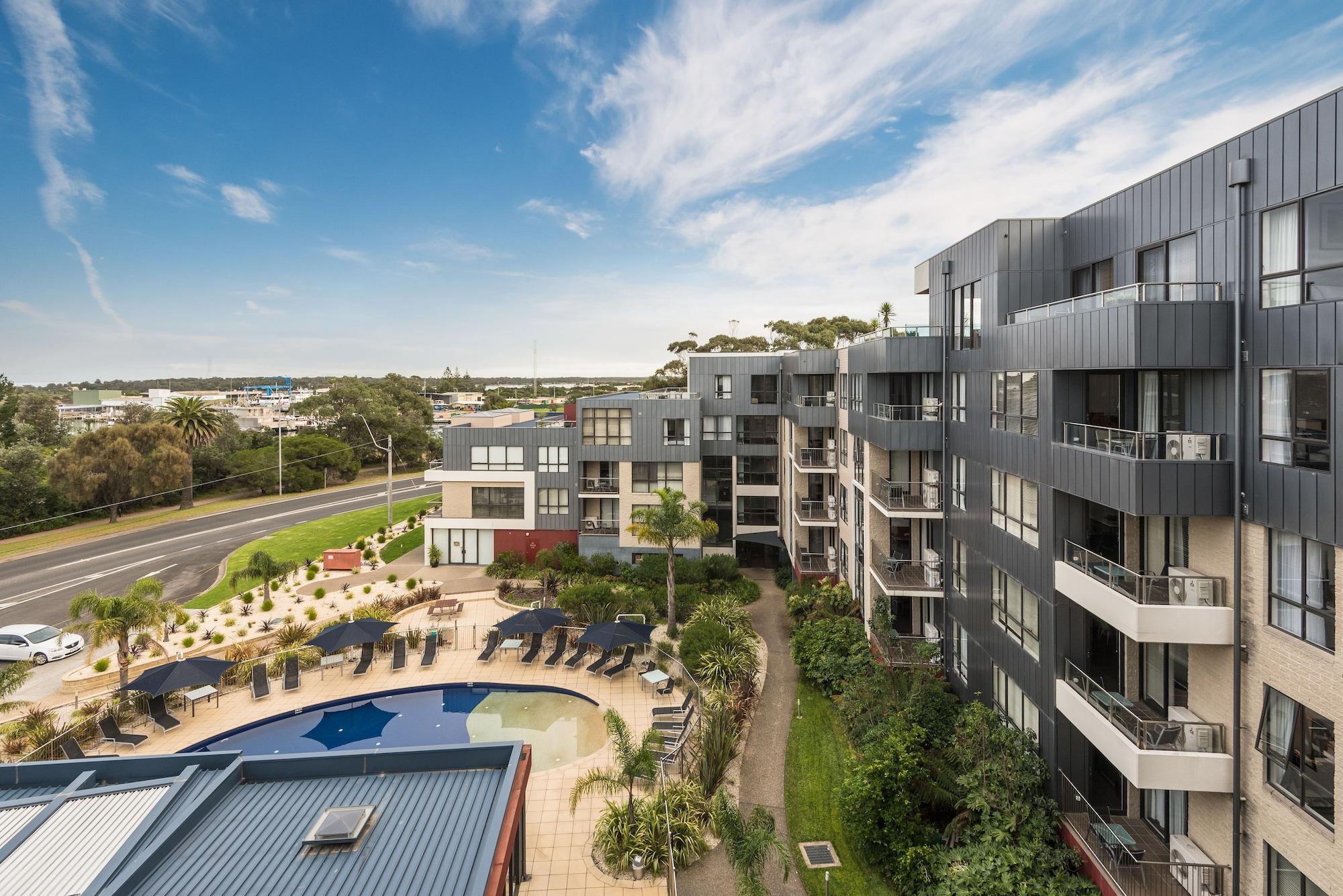 The Esplanade Resort And Spa Lakes Entrance Buitenkant foto