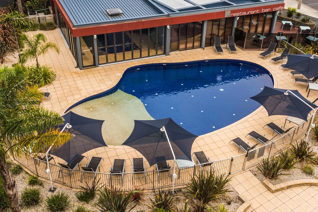 The Esplanade Resort And Spa Lakes Entrance Buitenkant foto