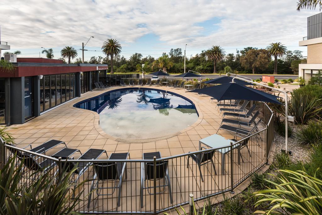 The Esplanade Resort And Spa Lakes Entrance Buitenkant foto